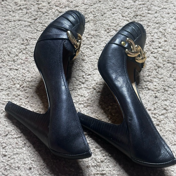 Nine West Black Loafers with Gold Accent - Picture 5 of 11